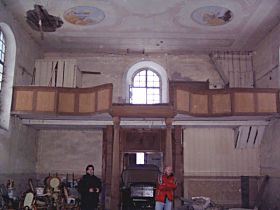 Kostel Nejsvětější Trojice v Petrovicích