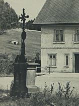 kříž na pohlednici z 1. poloviny 20. století