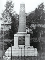 Historický obrázek pomníku, stav před 2. světovou válkou.