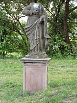 socha Panny Marie bez hlavy