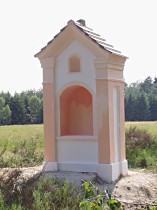 Kaplička u cesty z Lasvic do Nových Domků - červenec 2006