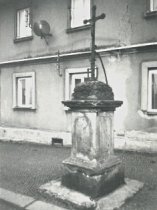 Kamenický Šenov, kříž na hlavní ulici k Práchni
