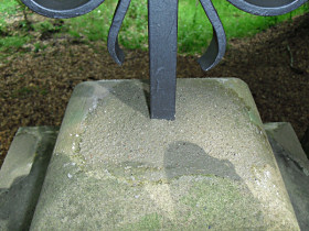 Polevsko, kříž v sedle nad sjezdovkou