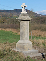 Stvolínky, kříž u silnice do Zahrádek